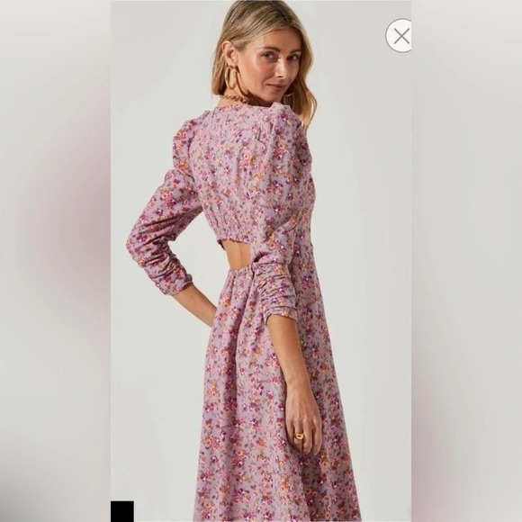 Astr The Label Cut Out back puff sleeve Midi Dress floral 16798 - Picture 4 of 16